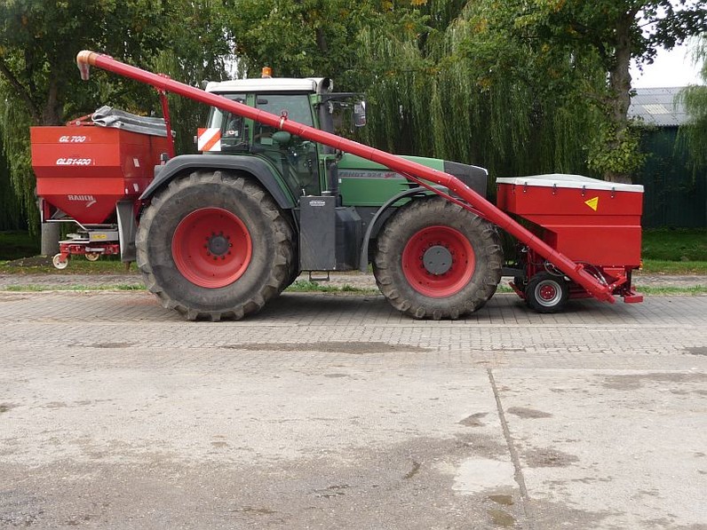 FT 2840 mit Umladeschnecke D 150 mm